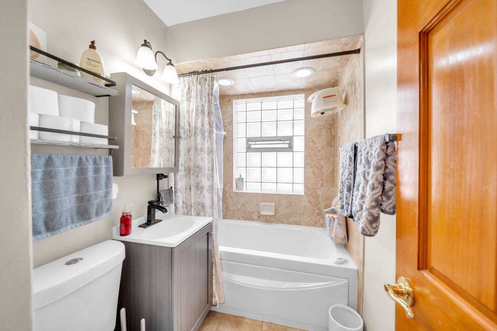 10805 S Drake Avenue, Chicago, IL 60655