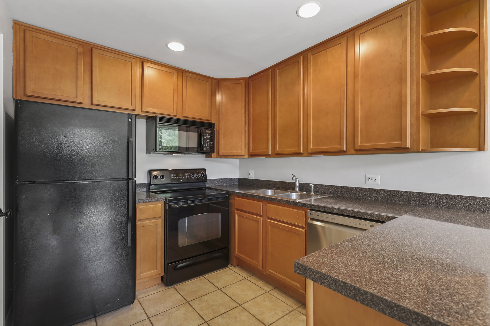 6018 E Lake Drive #1C, Lisle, IL 60532
