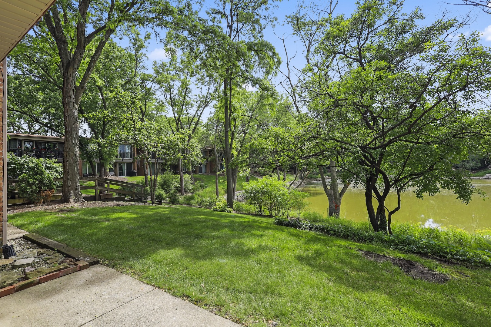 6018 E Lake Drive #1C, Lisle, IL 60532