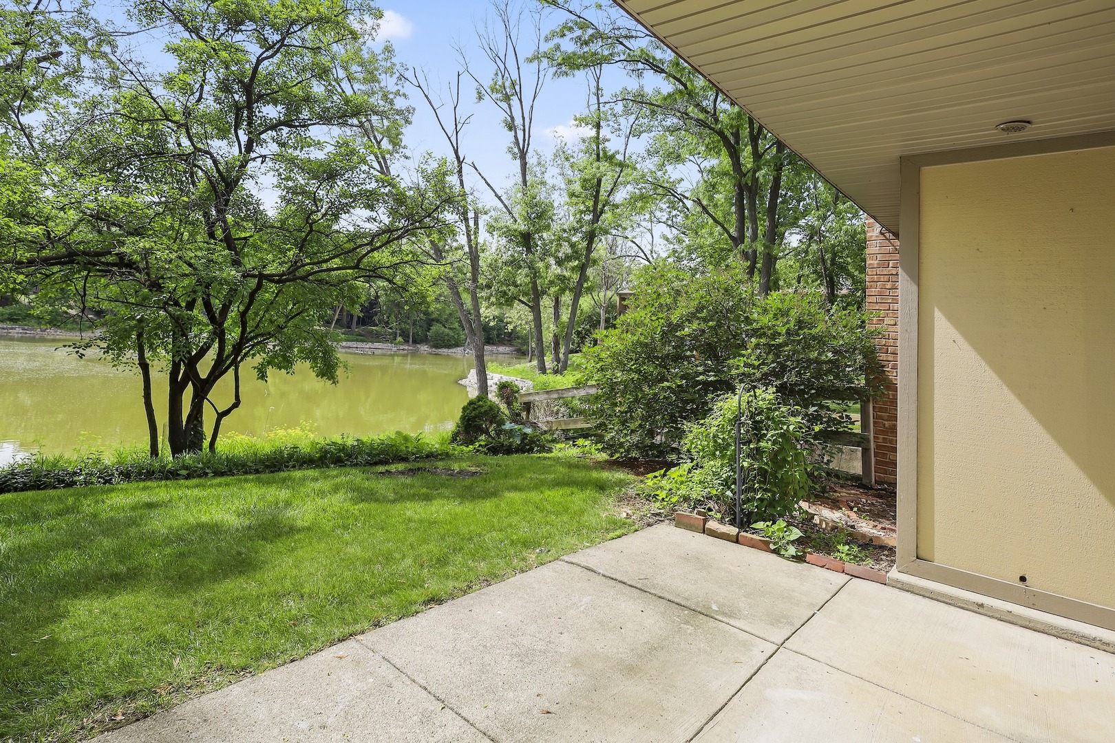 6018 E Lake Drive #1C, Lisle, IL 60532