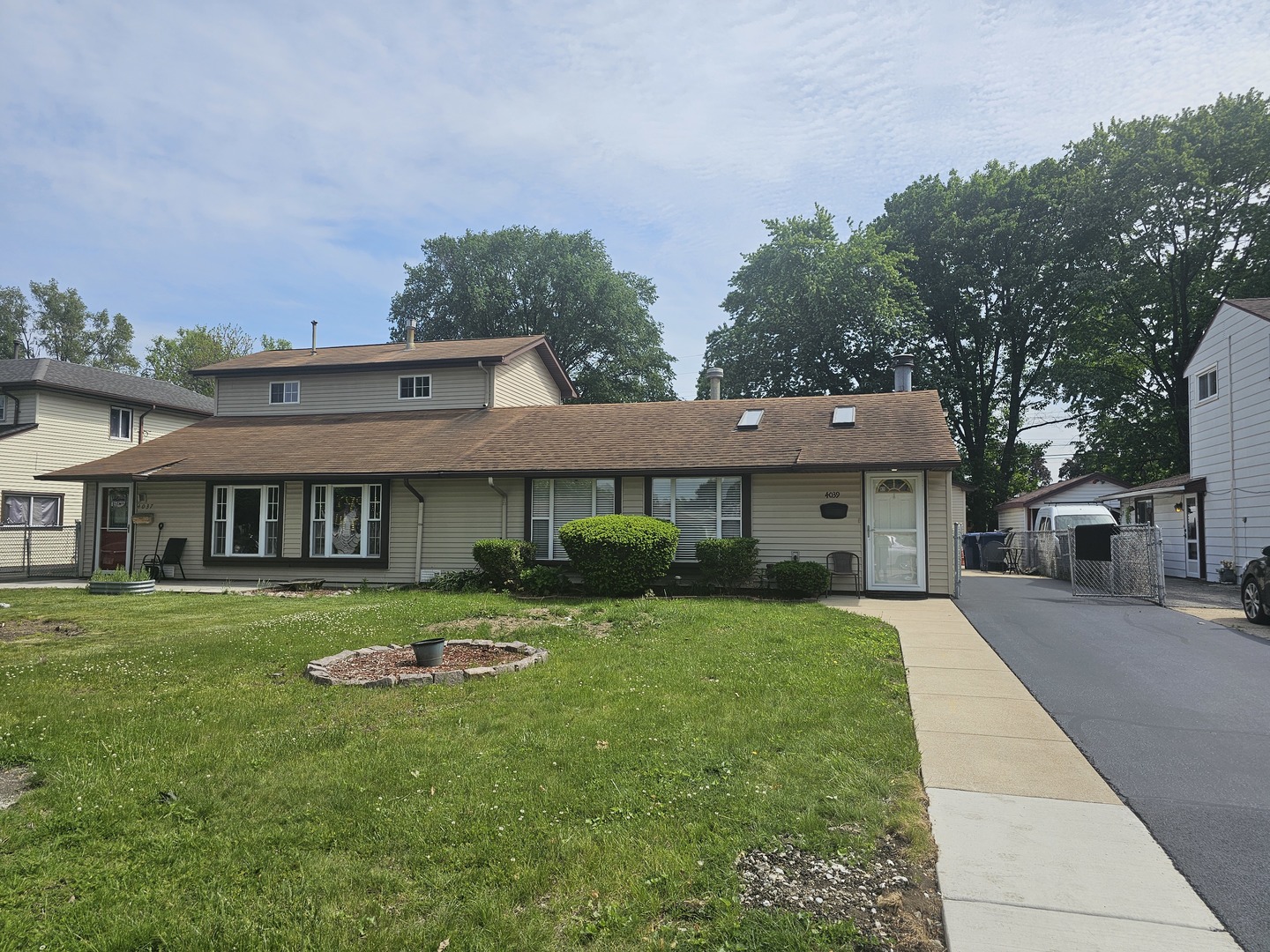 4039 W 90th Place, Hometown, IL 60456
