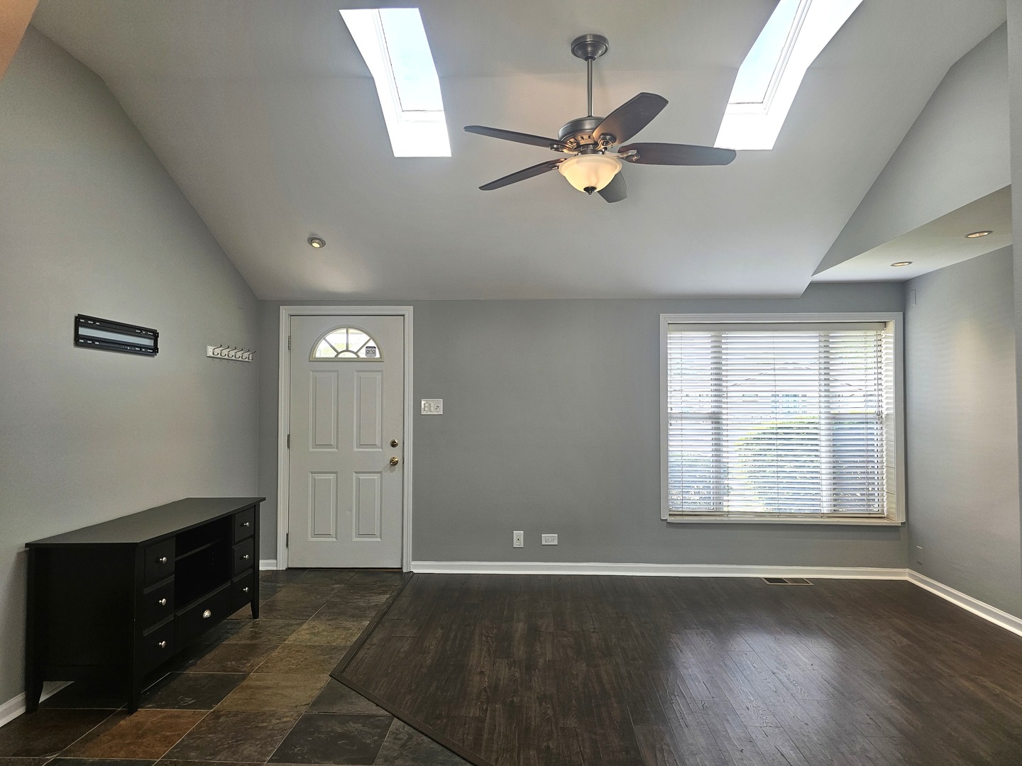 4039 W 90th Place, Hometown, IL 60456