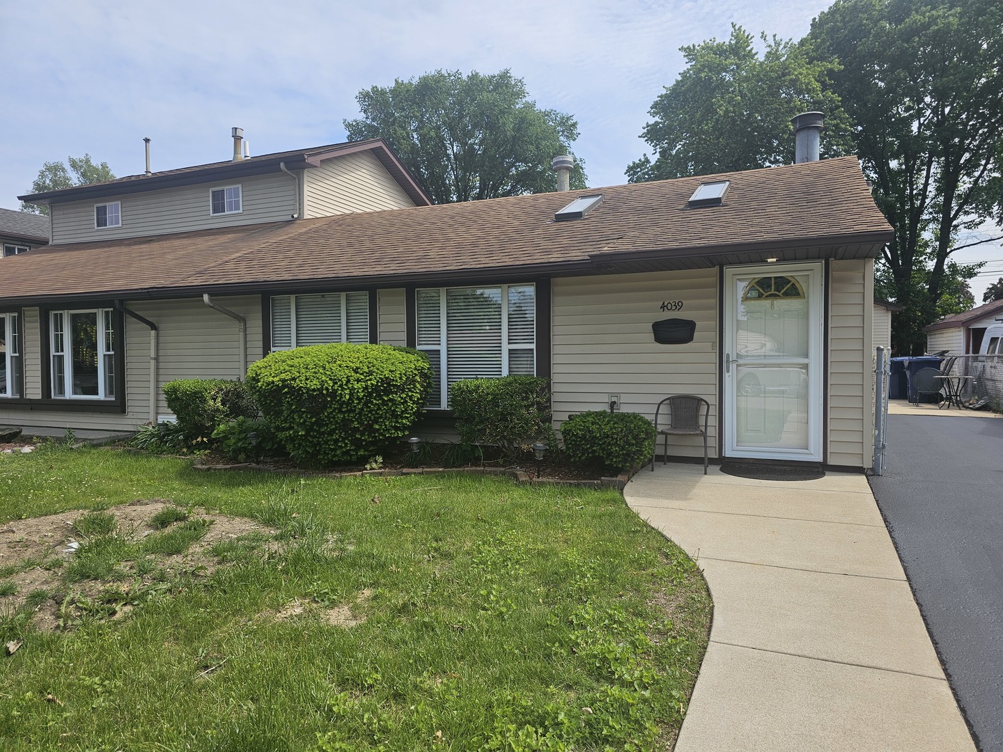 4039 W 90th Place, Hometown, IL 60456
