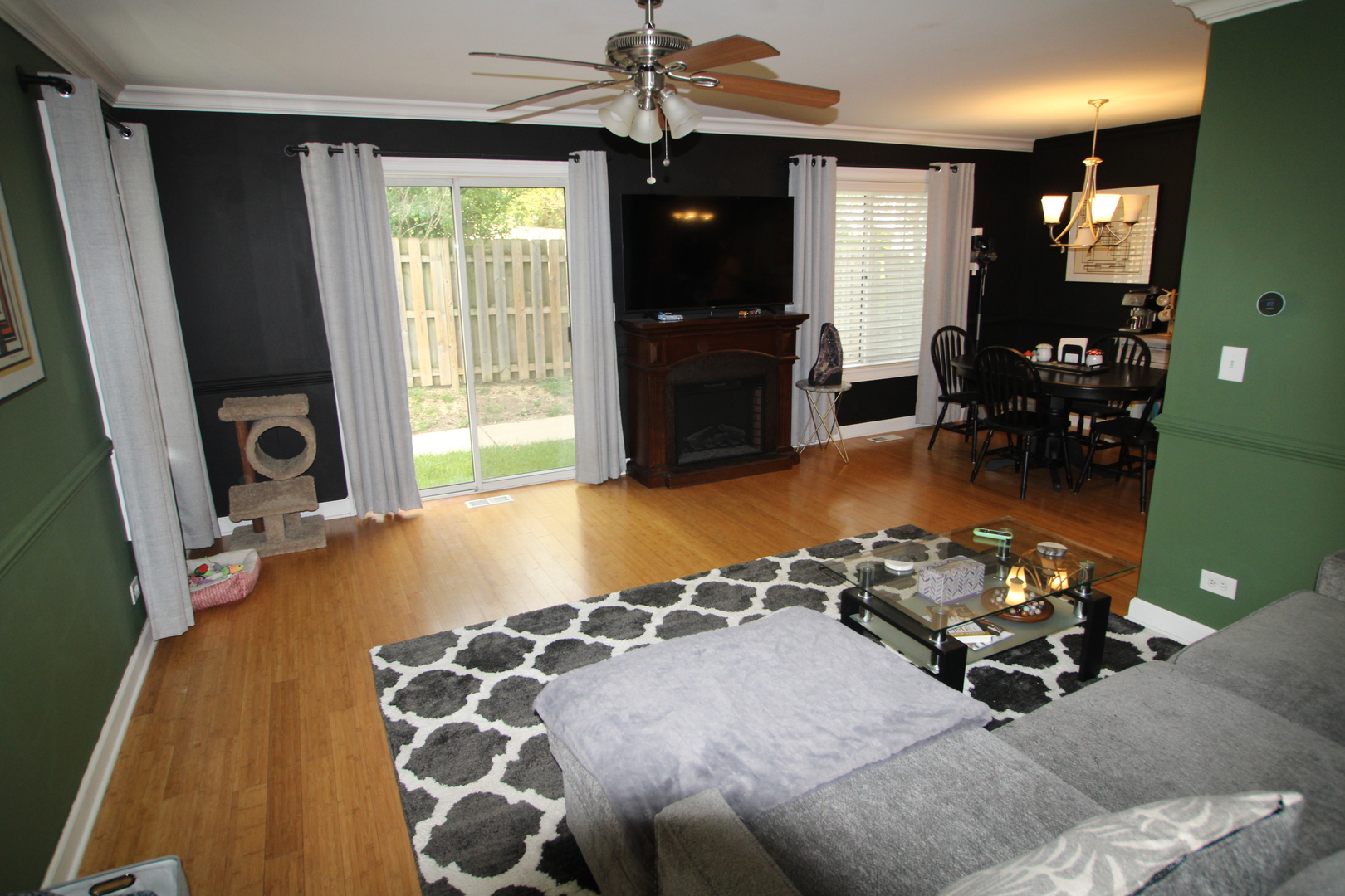 110 Village Creek Drive #110, Lake In The Hills, IL 60156