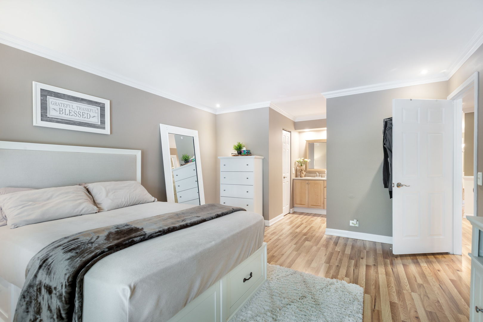 295 Coventry Circle #295, Vernon Hills, IL 60061