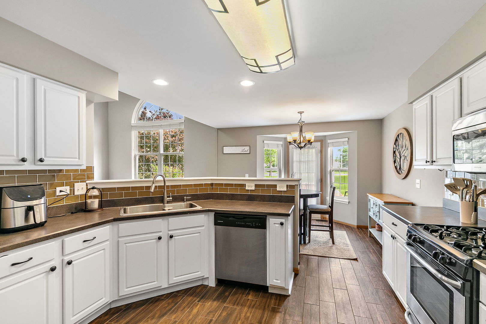 22 Rolling Oaks Road #C, Sugar Grove, IL 60554