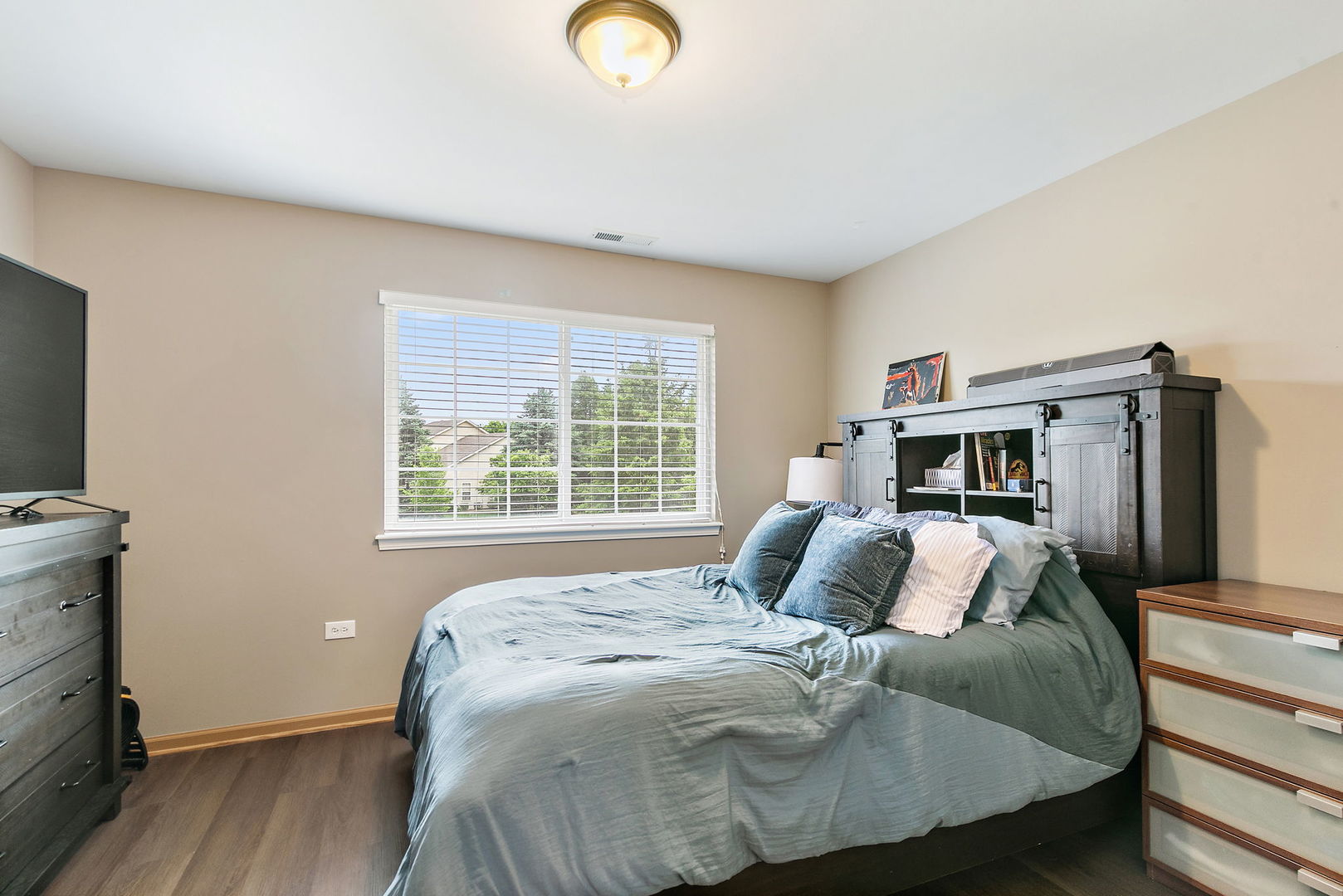22 Rolling Oaks Road #C, Sugar Grove, IL 60554