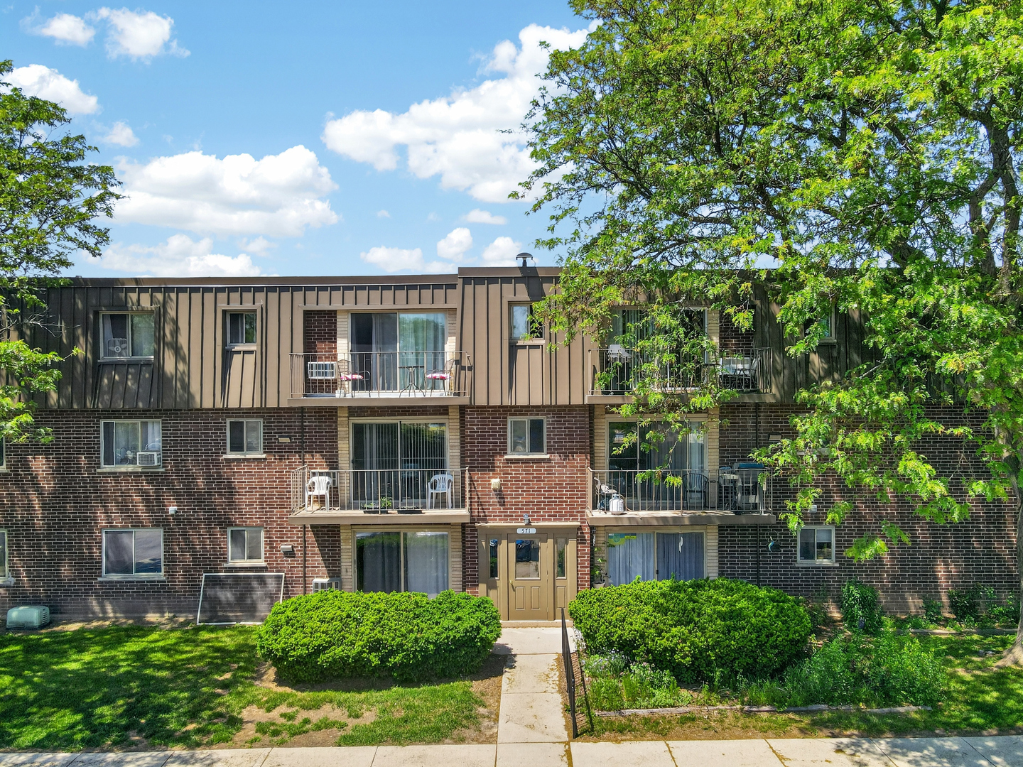 571 FAIRWAY VIEW Drive #3K, Wheeling, IL 60090