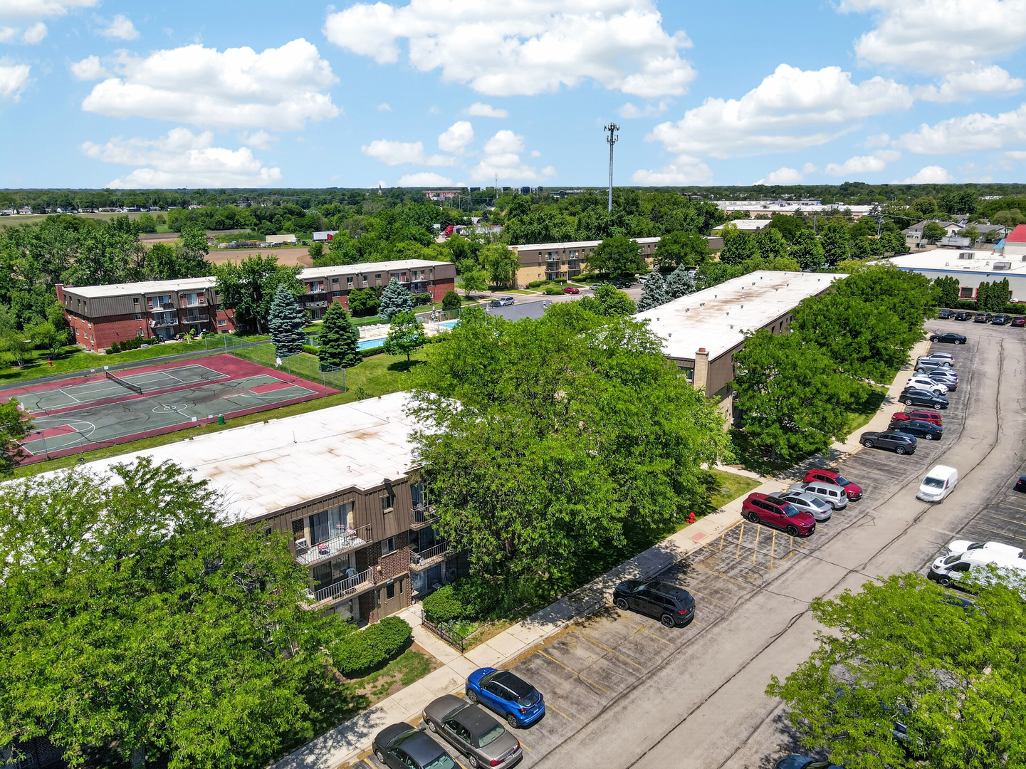 571 FAIRWAY VIEW Drive #3K, Wheeling, IL 60090
