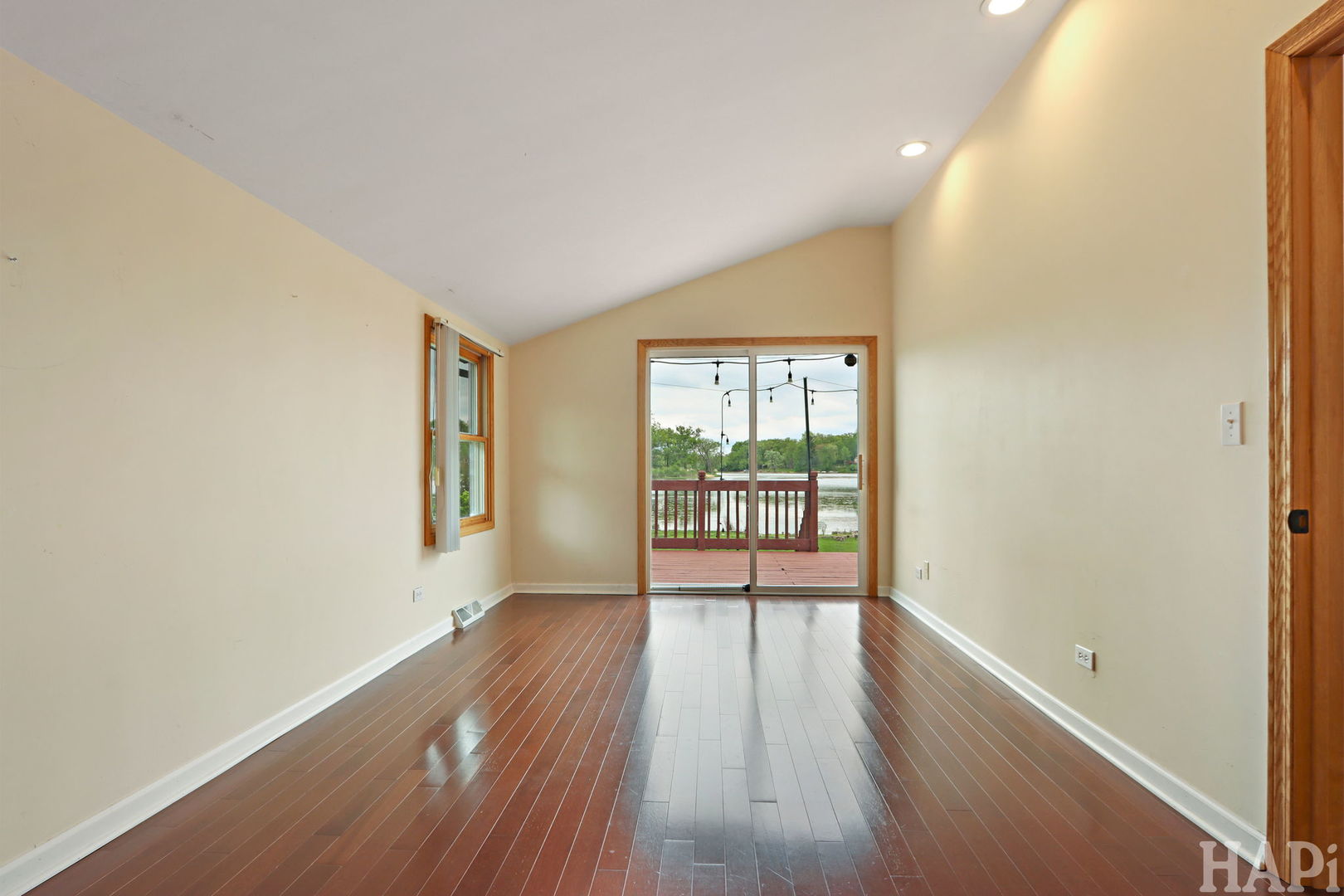 22719 W Silver Lake Avenue, Antioch, IL 60002