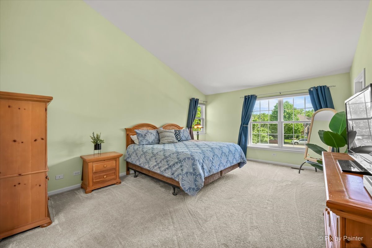 142 Augusta Lane, Cary, IL 60013
