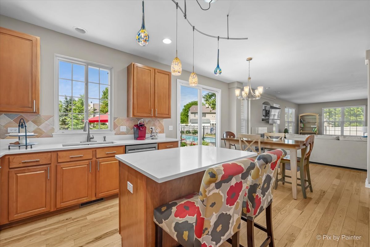142 Augusta Lane, Cary, IL 60013
