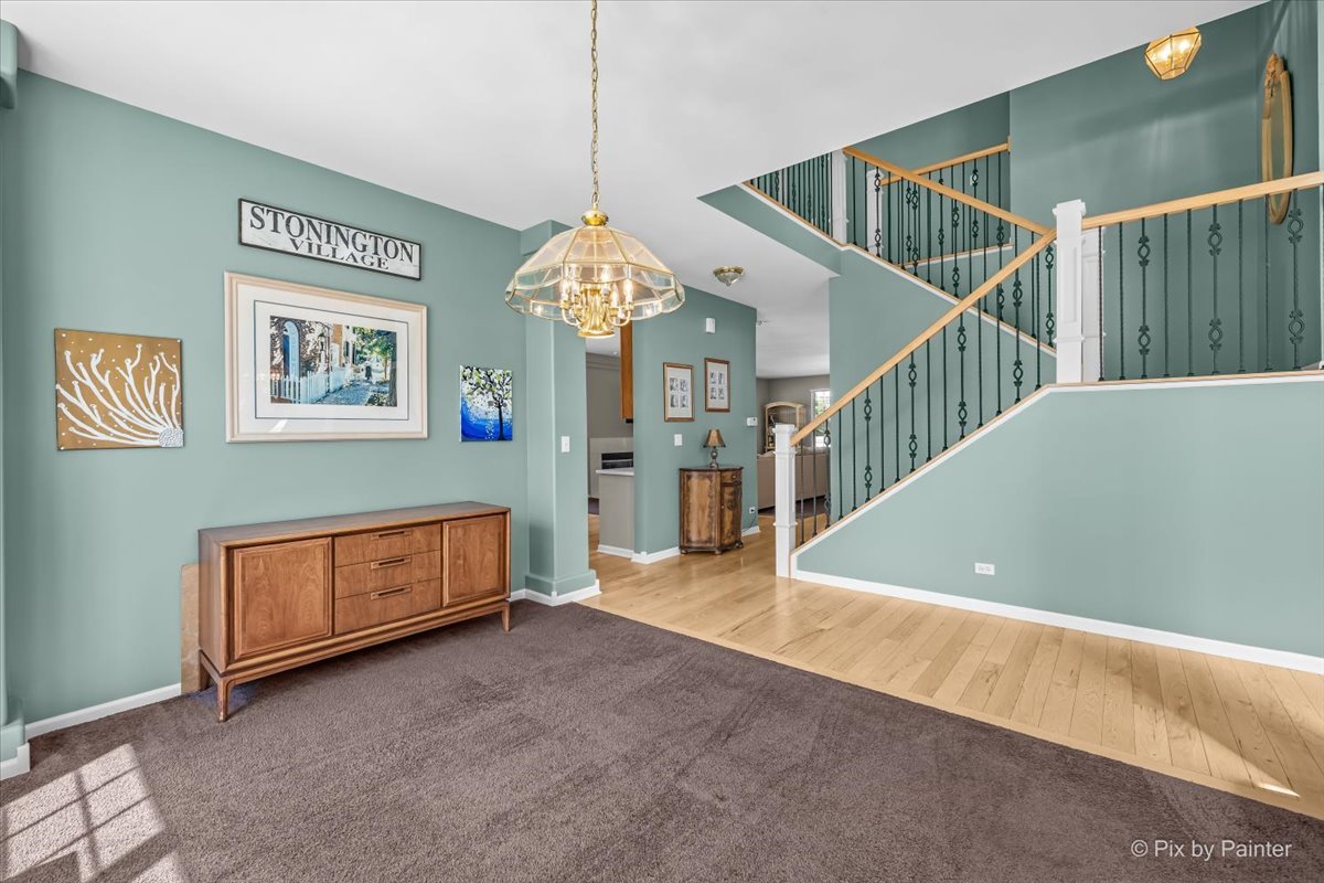 142 Augusta Lane, Cary, IL 60013