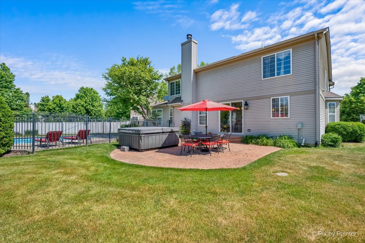 142 Augusta Lane, Cary, IL 60013