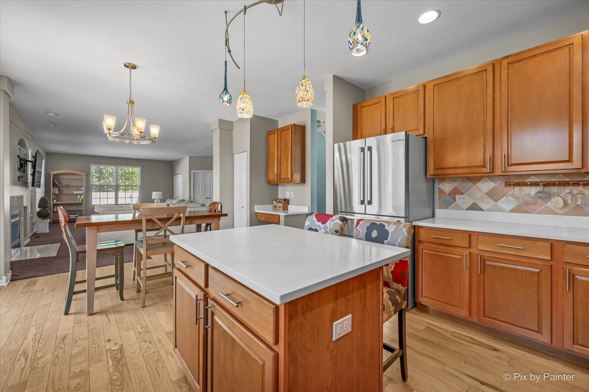 142 Augusta Lane, Cary, IL 60013