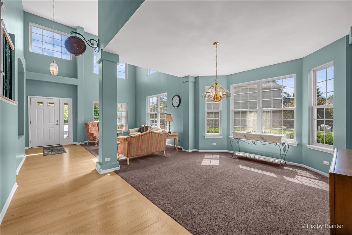 142 Augusta Lane, Cary, IL 60013