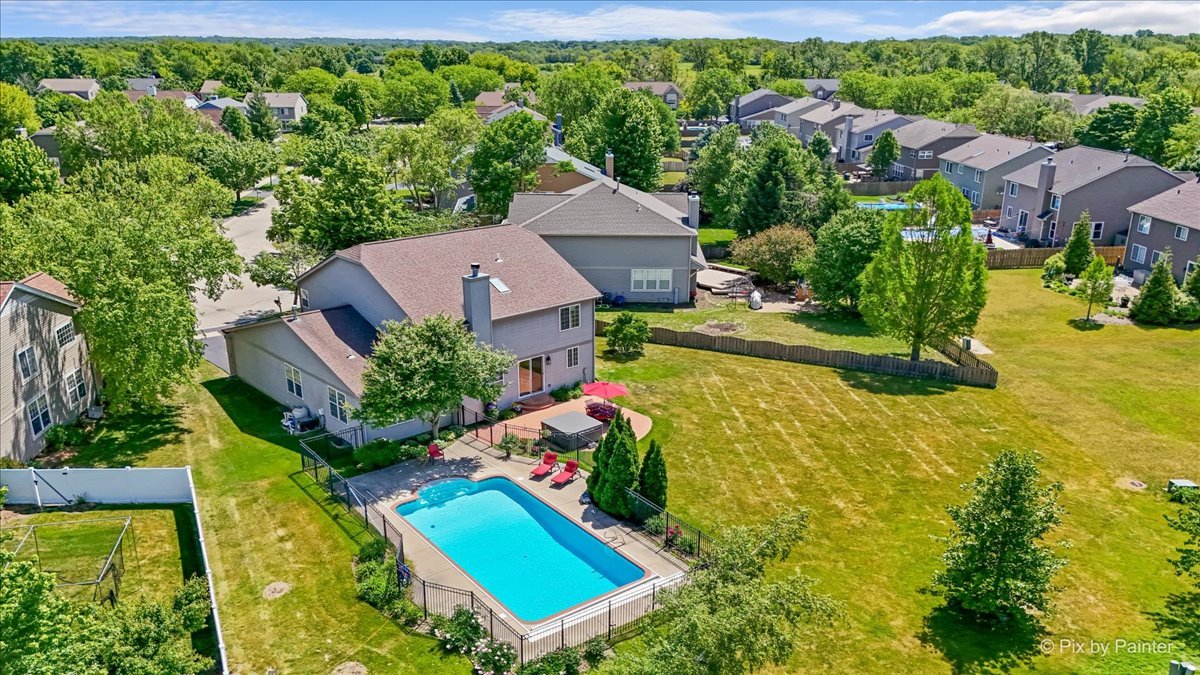 142 Augusta Lane, Cary, IL 60013