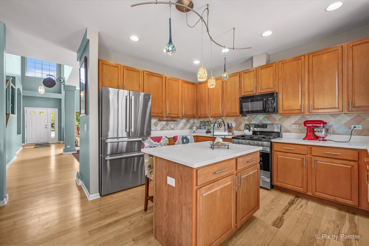 142 Augusta Lane, Cary, IL 60013