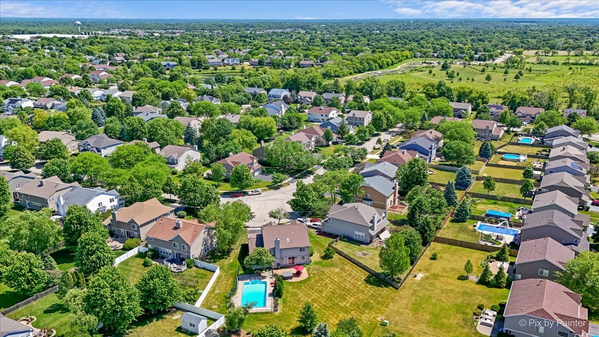 142 Augusta Lane, Cary, IL 60013