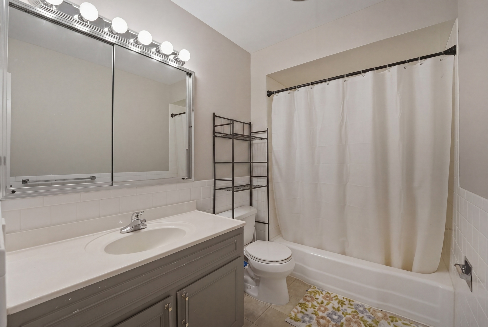 1533 N Arlington Heights Road #C, Arlington Heights, IL 60004