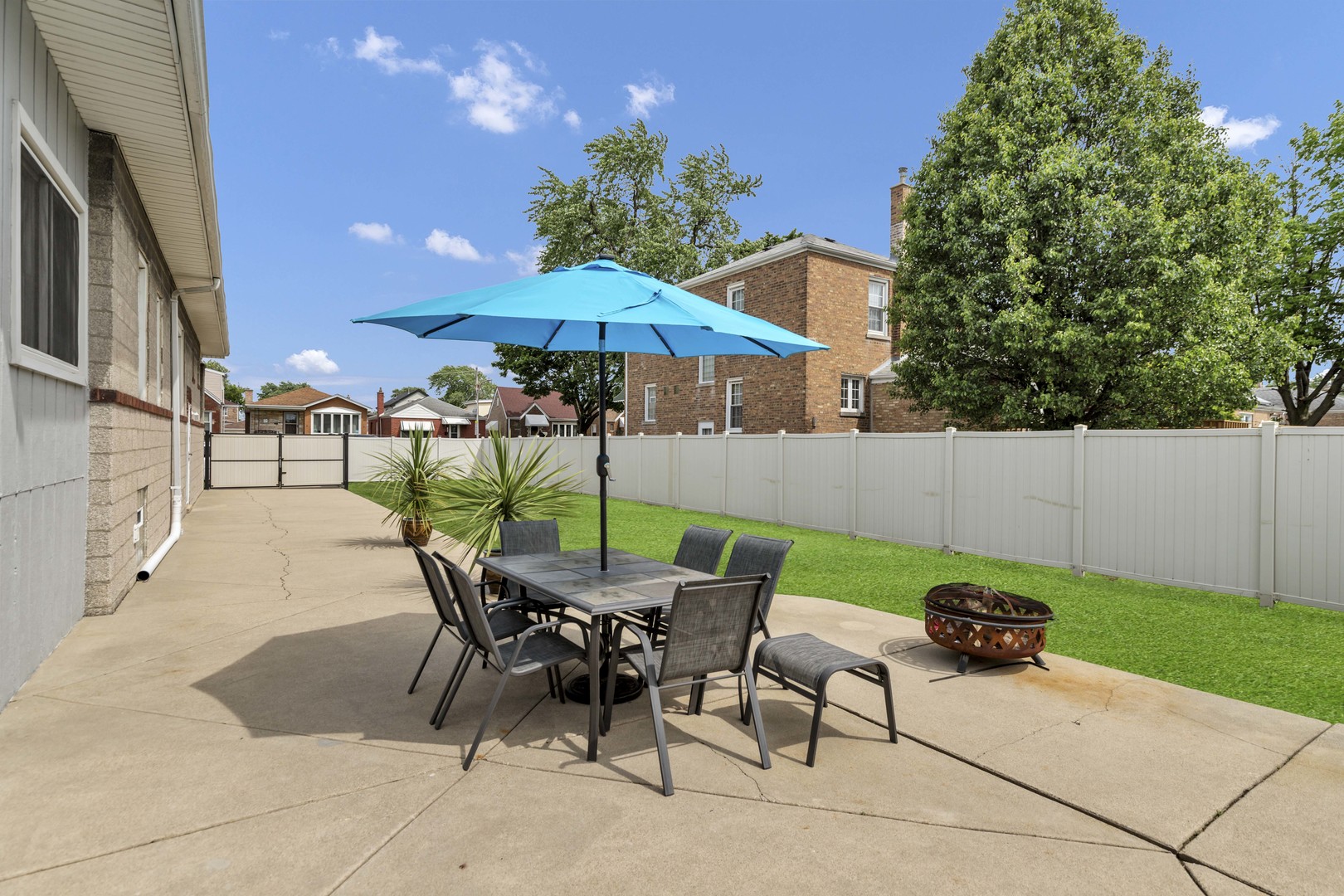 5412 S Natoma Avenue, Chicago, IL 60638