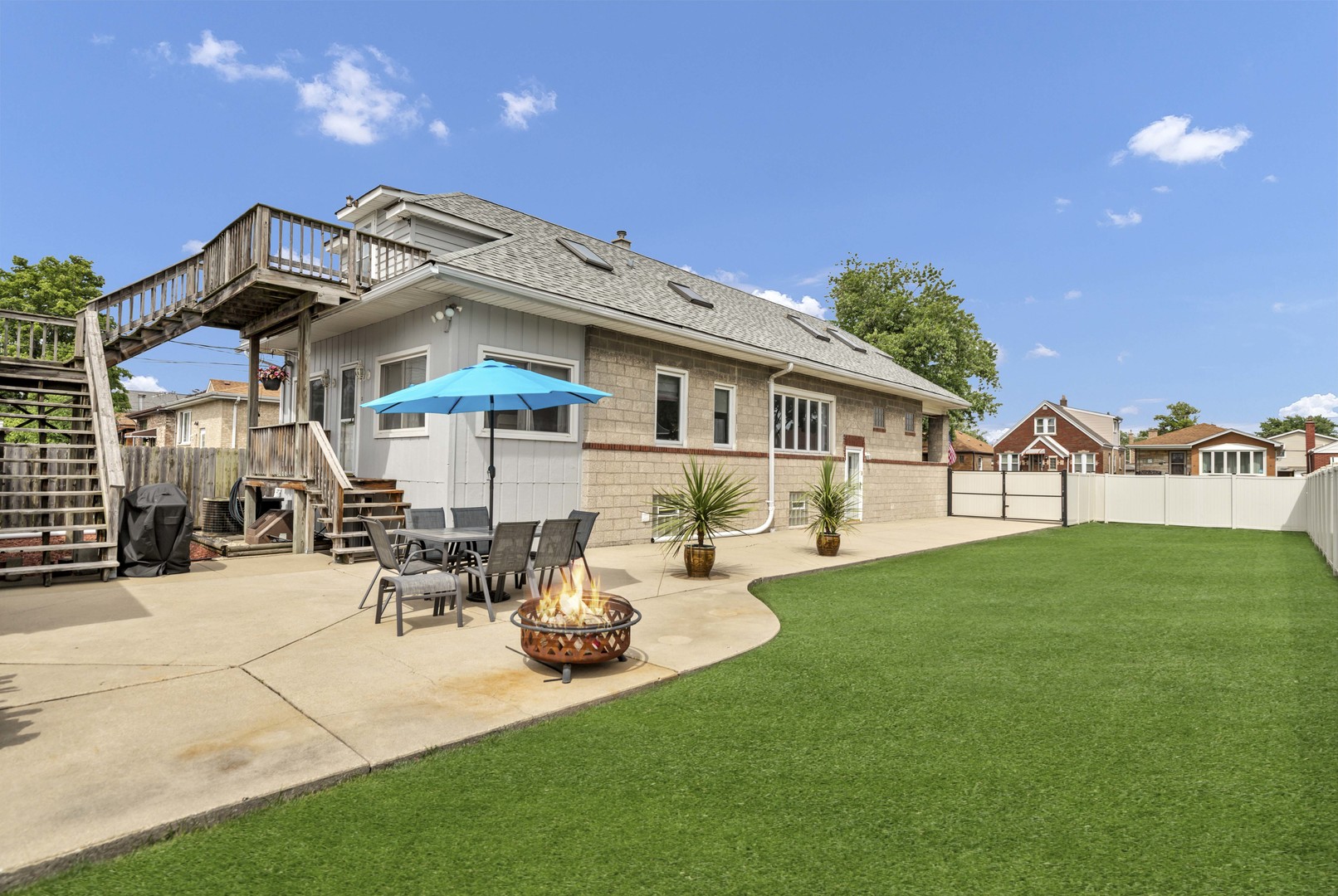 5412 S Natoma Avenue, Chicago, IL 60638