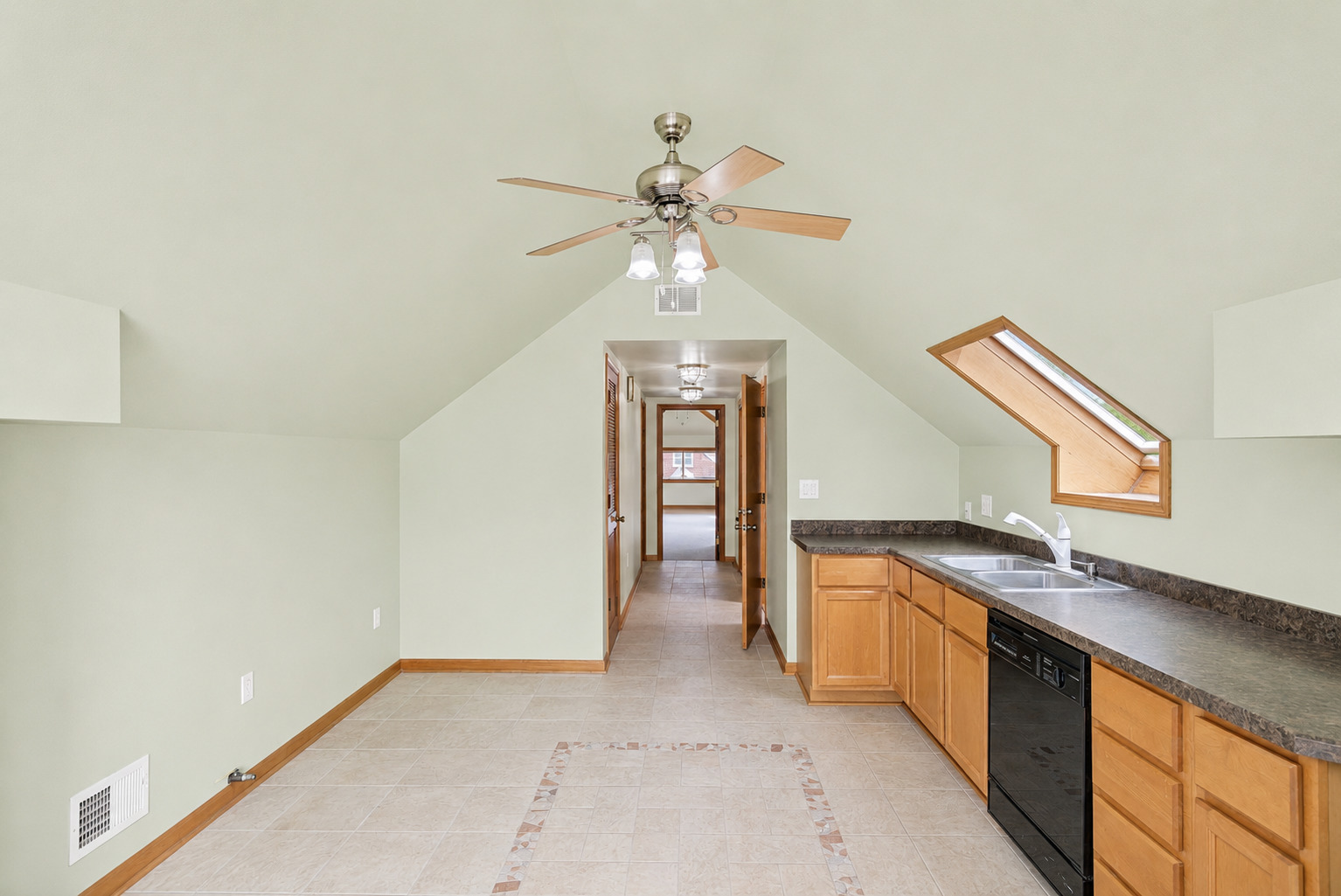 5412 S Natoma Avenue, Chicago, IL 60638
