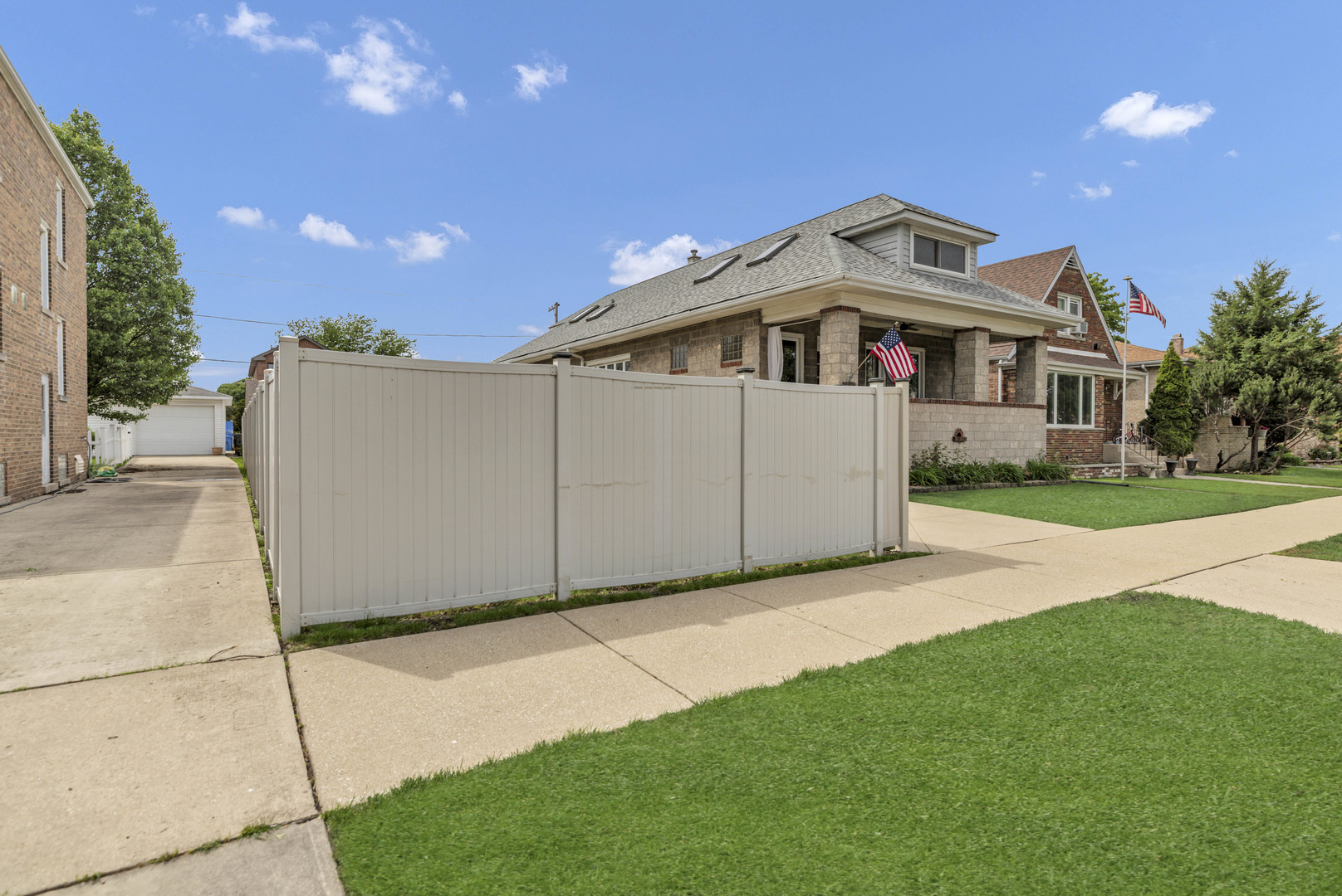 5412 S Natoma Avenue, Chicago, IL 60638