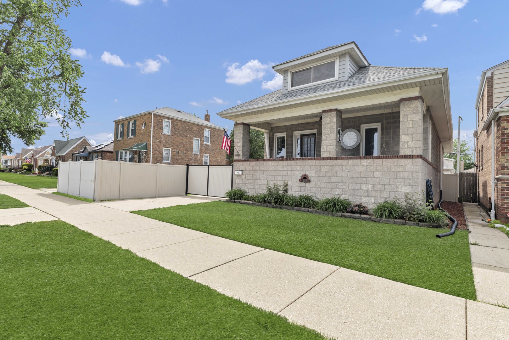 5412 S Natoma Avenue, Chicago, IL 60638