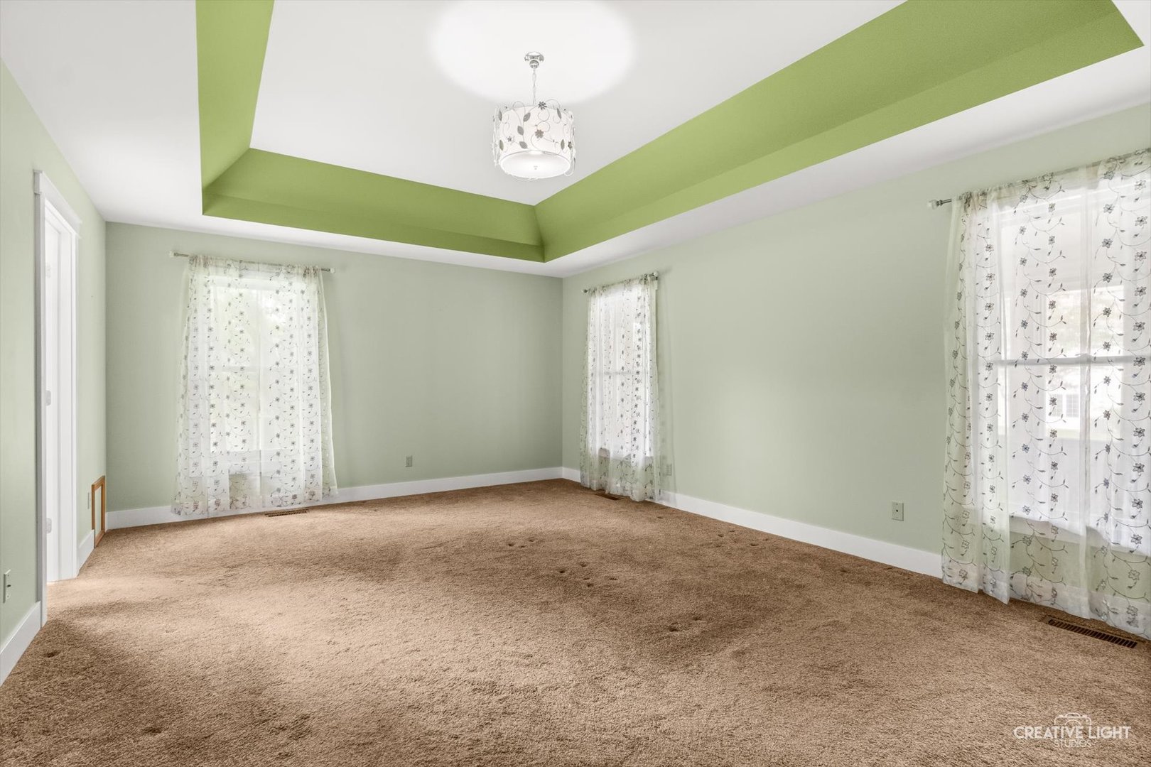 6 Glengarry Lane, Sugar Grove, IL 60554