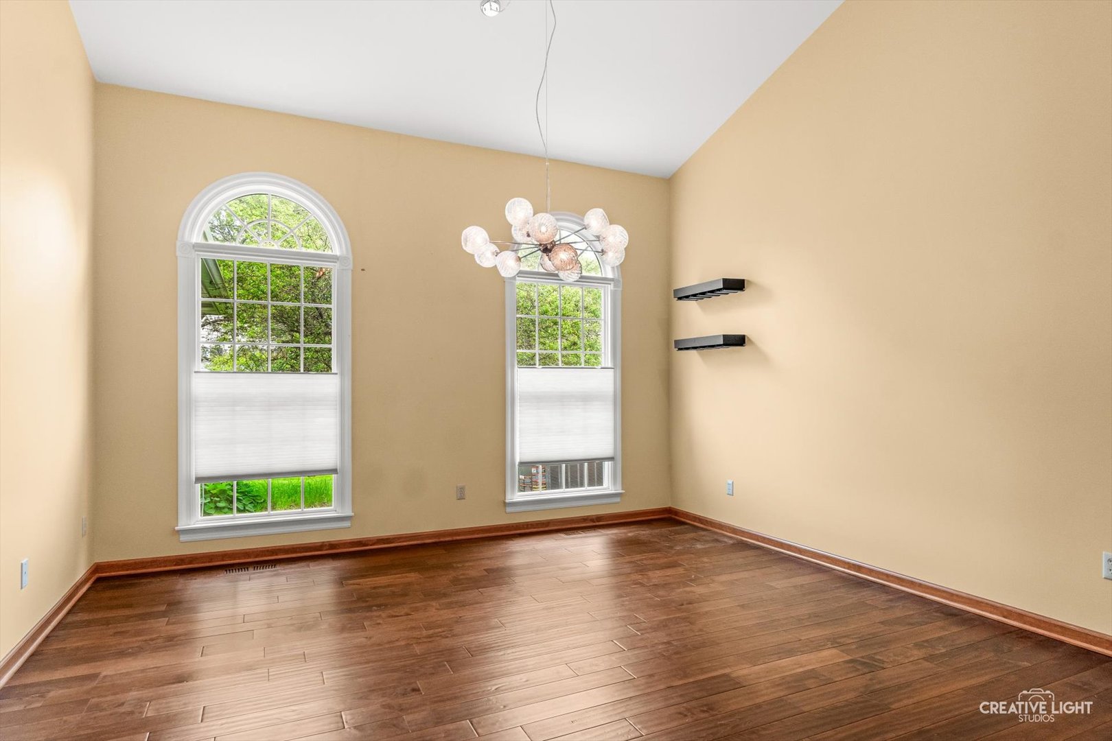 6 Glengarry Lane, Sugar Grove, IL 60554