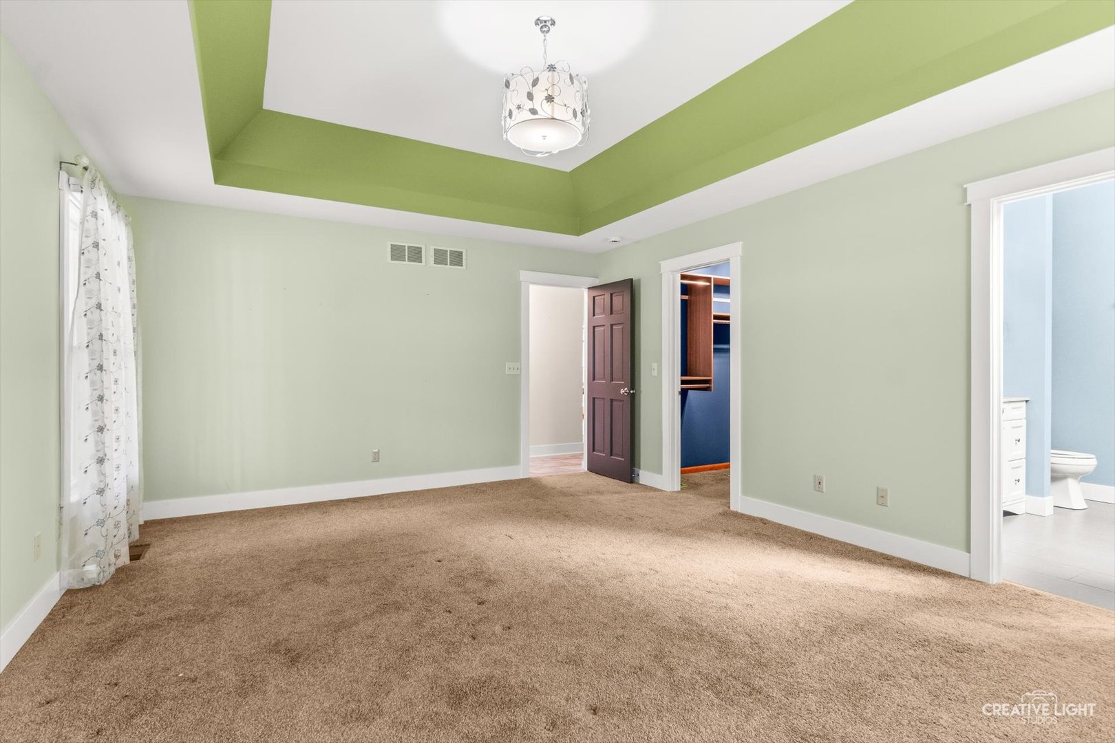 6 Glengarry Lane, Sugar Grove, IL 60554