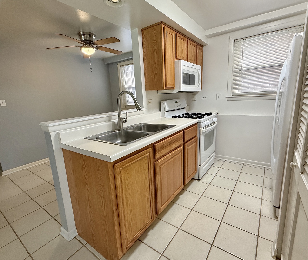 6447 S Narragansett Avenue #1B, Chicago, IL 60638