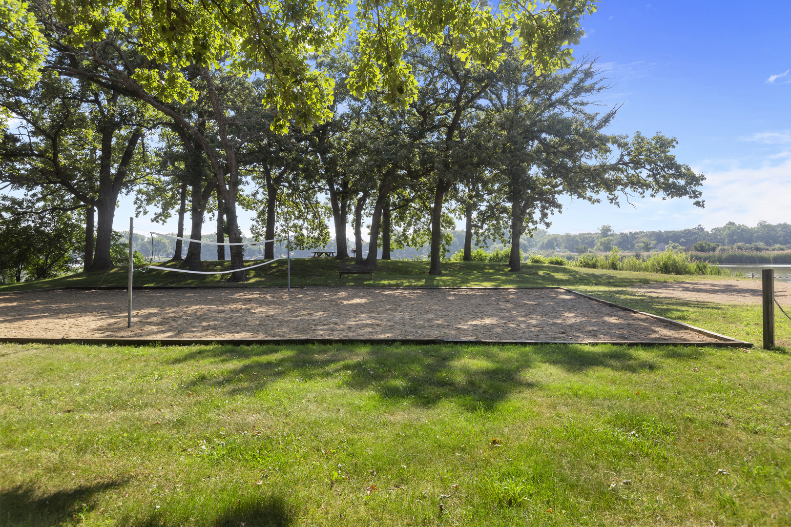 49 Oak Hill Colony #12, Fox Lake, IL 60020