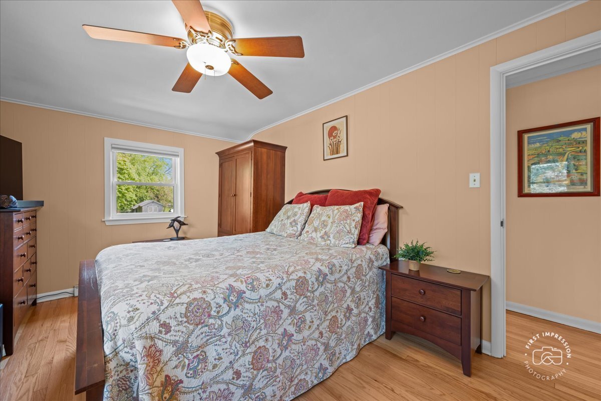 1419 E Forest Avenue, Wheaton, IL 60187