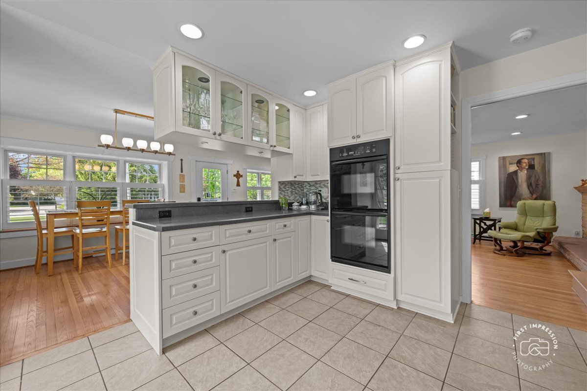 1419 E Forest Avenue, Wheaton, IL 60187