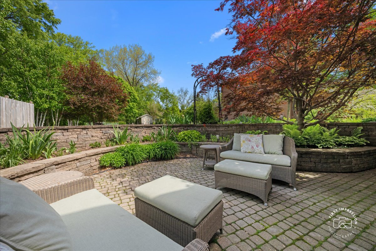 1419 E Forest Avenue, Wheaton, IL 60187