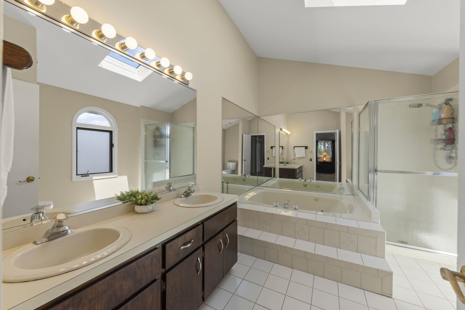 17652 Crestview Court, Orland Park, IL 60467