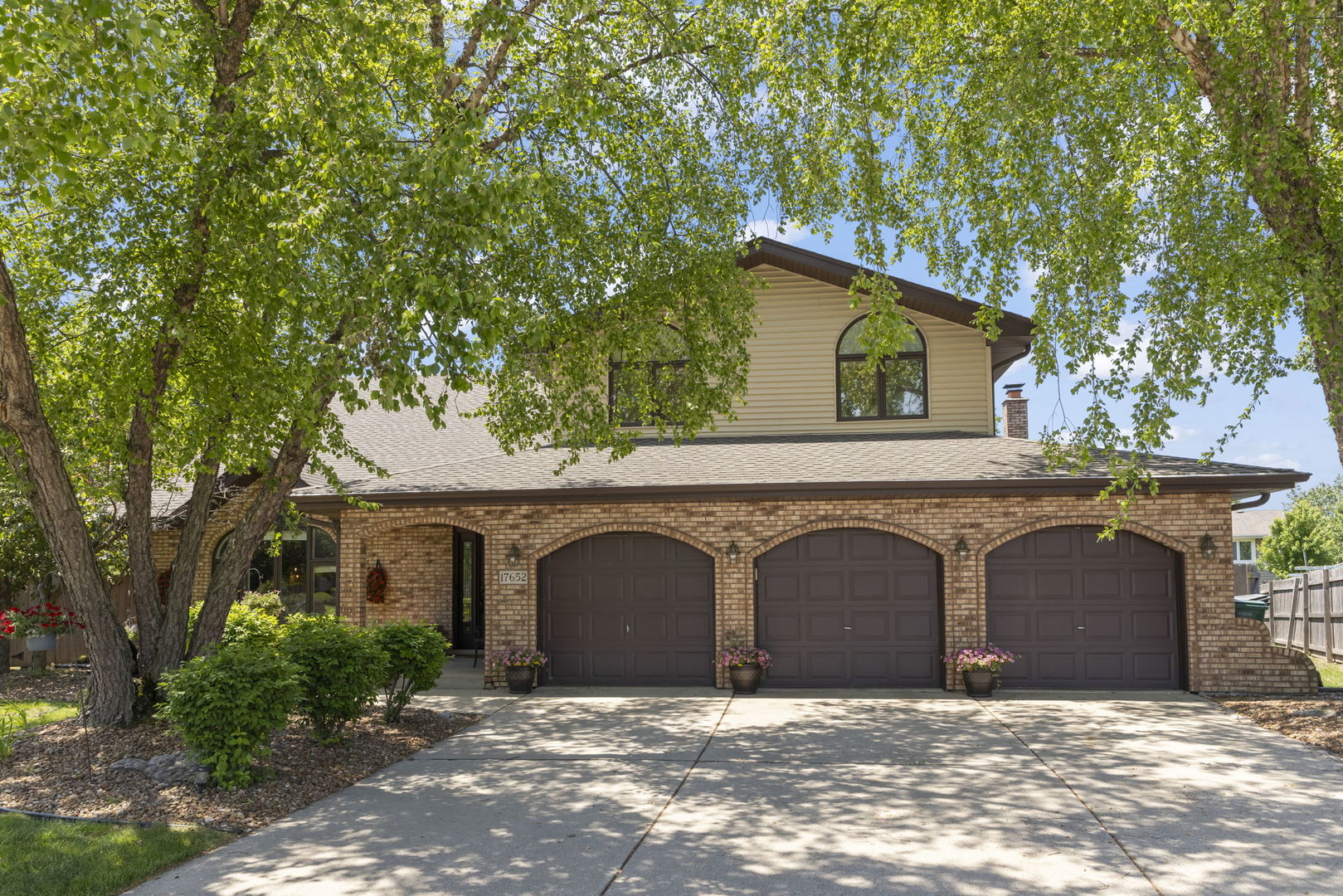 17652 Crestview Court, Orland Park, IL 60467