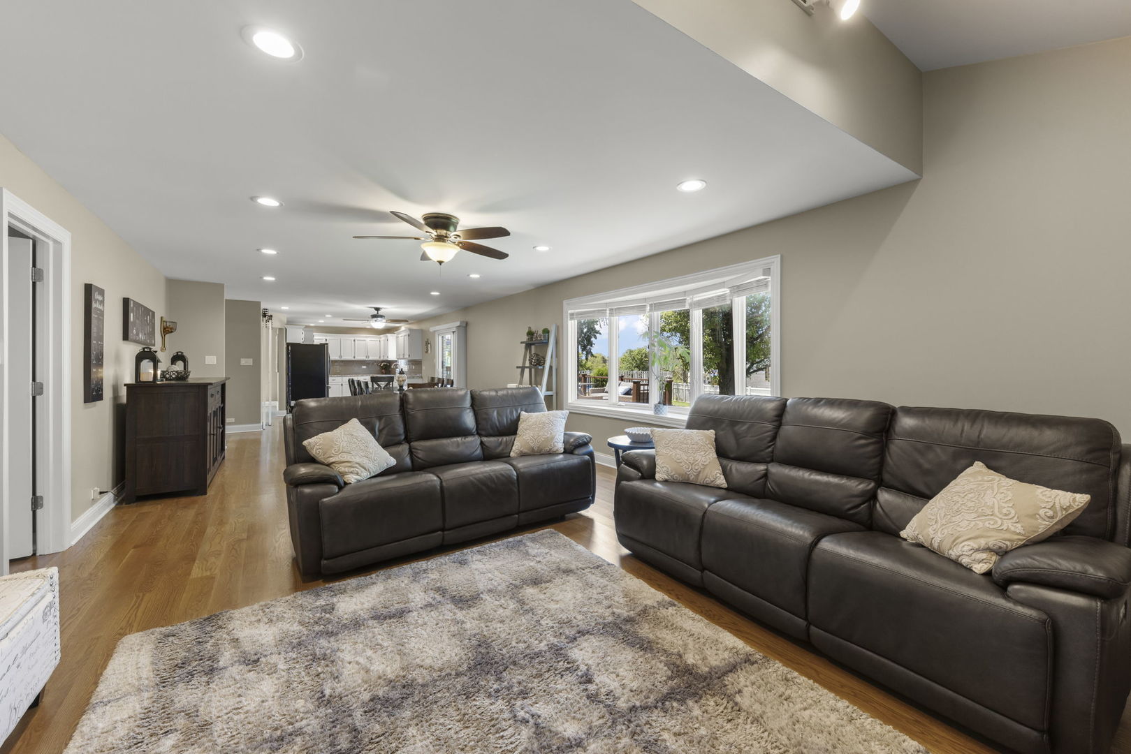 17652 Crestview Court, Orland Park, IL 60467