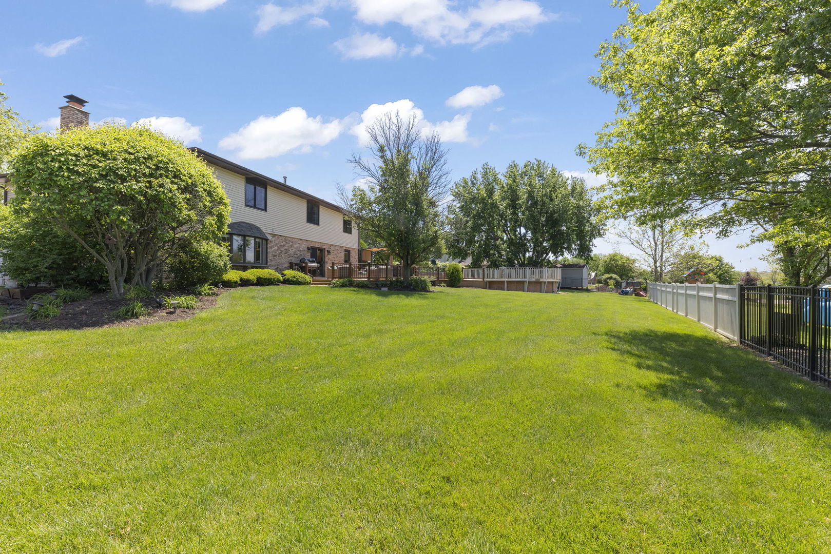 17652 Crestview Court, Orland Park, IL 60467