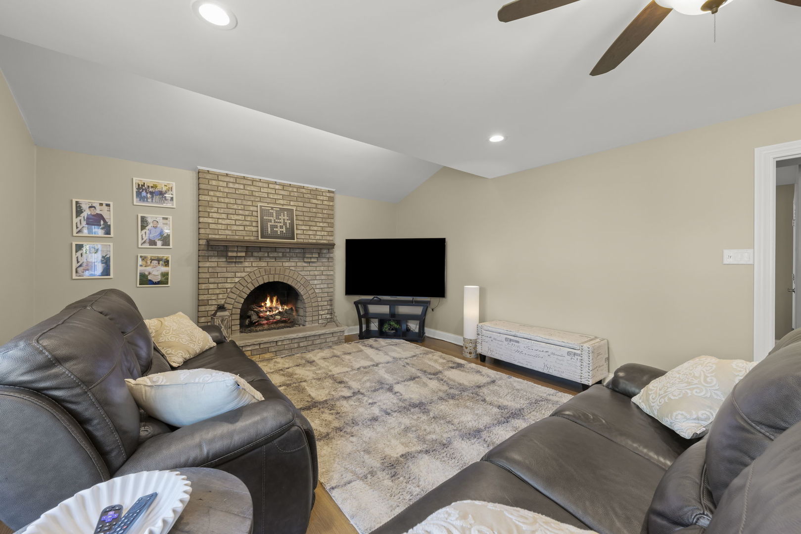 17652 Crestview Court, Orland Park, IL 60467