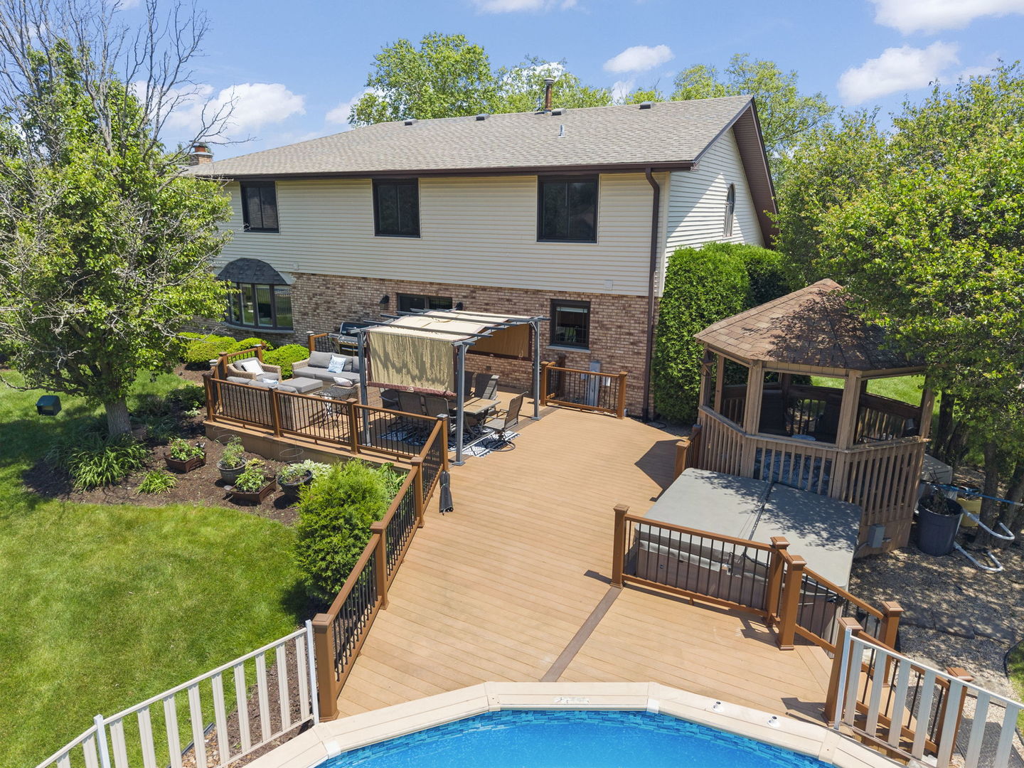 17652 Crestview Court, Orland Park, IL 60467