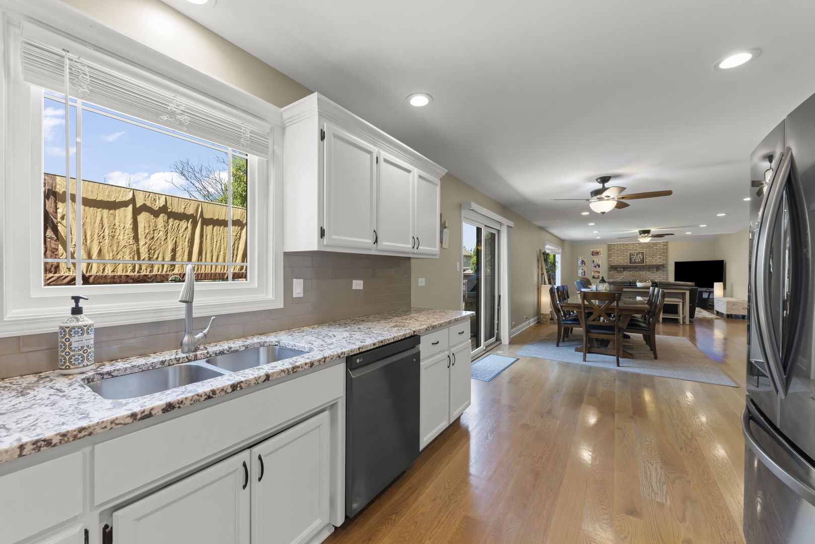 17652 Crestview Court, Orland Park, IL 60467