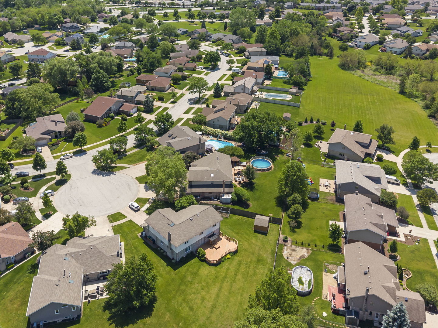 17652 Crestview Court, Orland Park, IL 60467