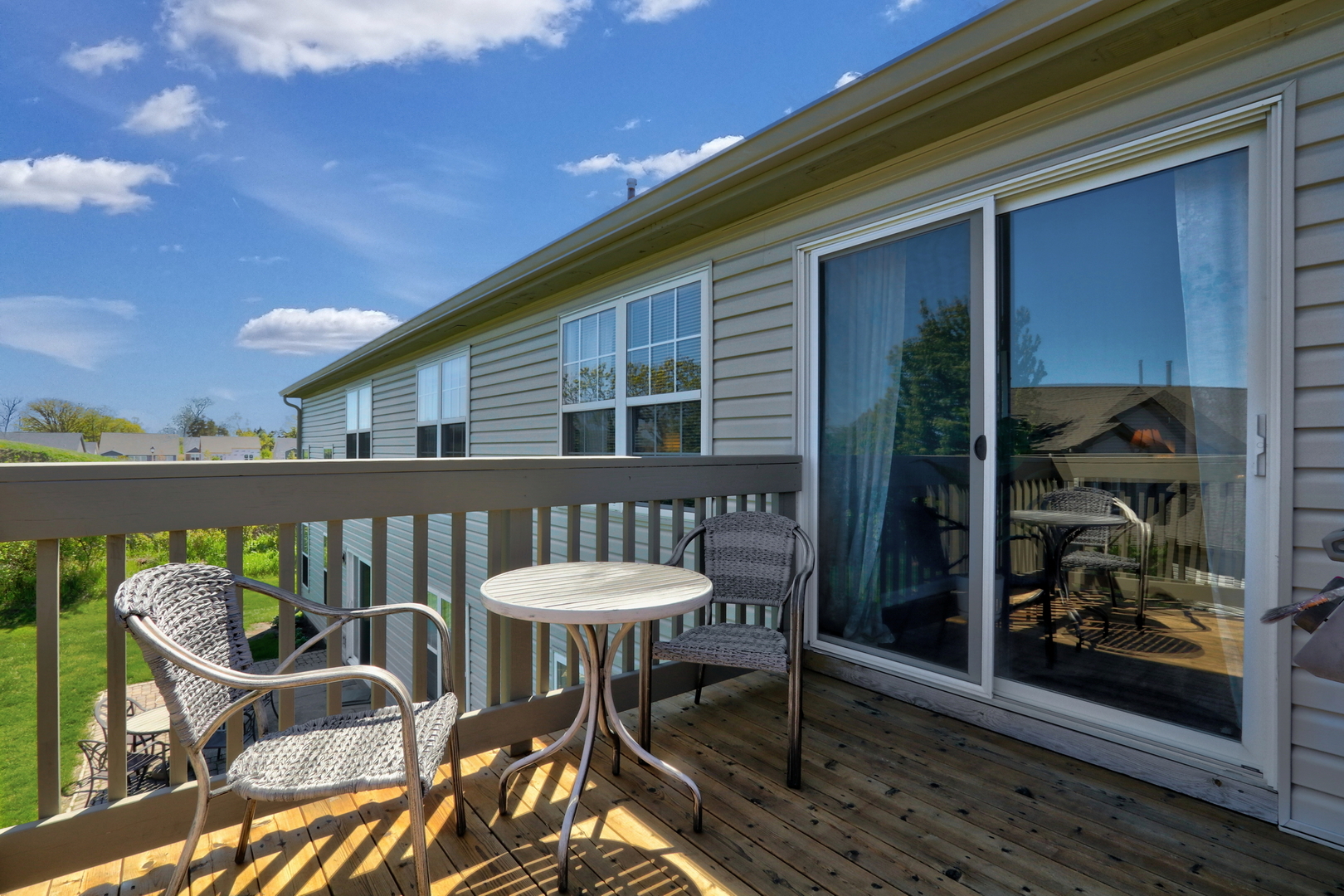 563 Willow Way #563, Lindenhurst, IL 60046