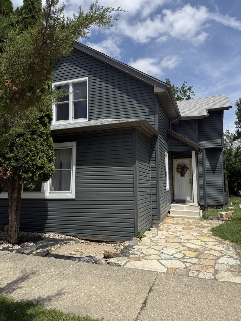 204 Iowa Avenue, Joliet, IL 60433