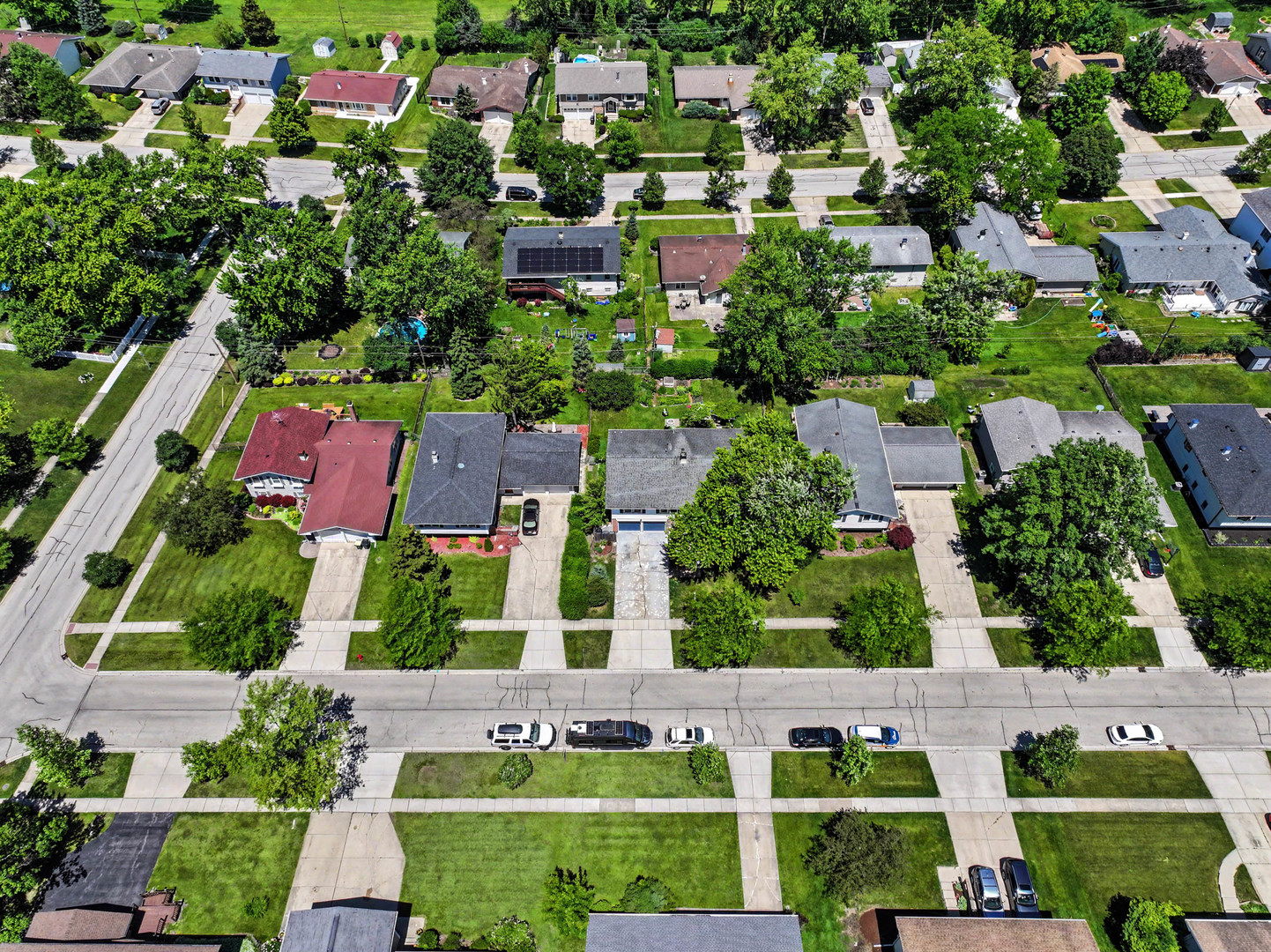 1350 Nottingham Lane, Hoffman Estates, IL 60169