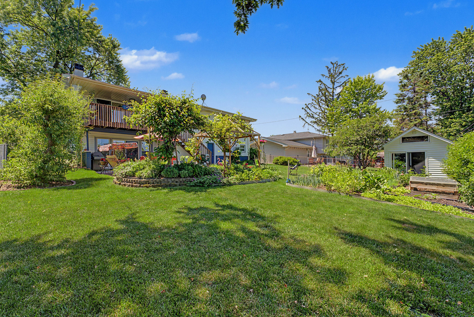 1350 Nottingham Lane, Hoffman Estates, IL 60169