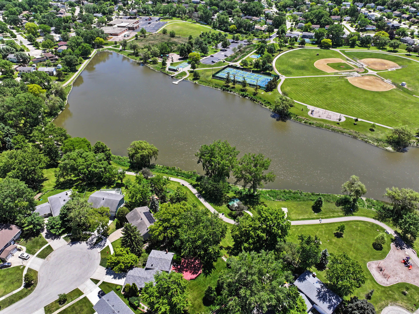 1350 Nottingham Lane, Hoffman Estates, IL 60169